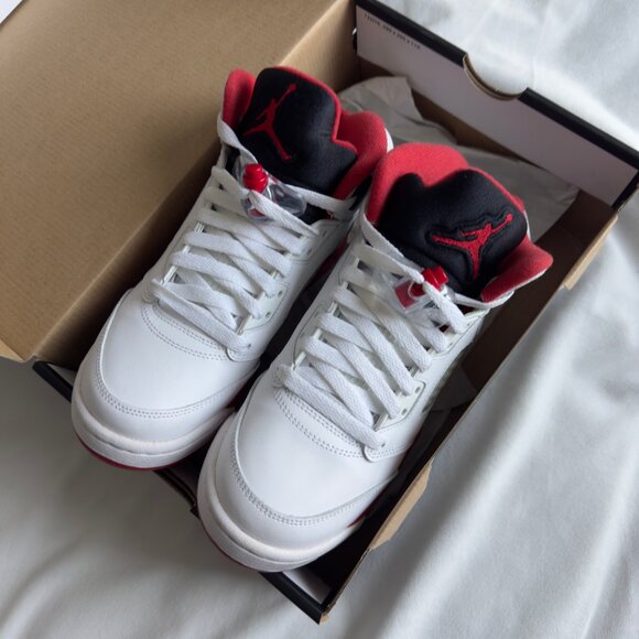 Nike Air Jordan 5 Retro Fire Red GS Size 4.5Y (2013) - Picture 3 of 7